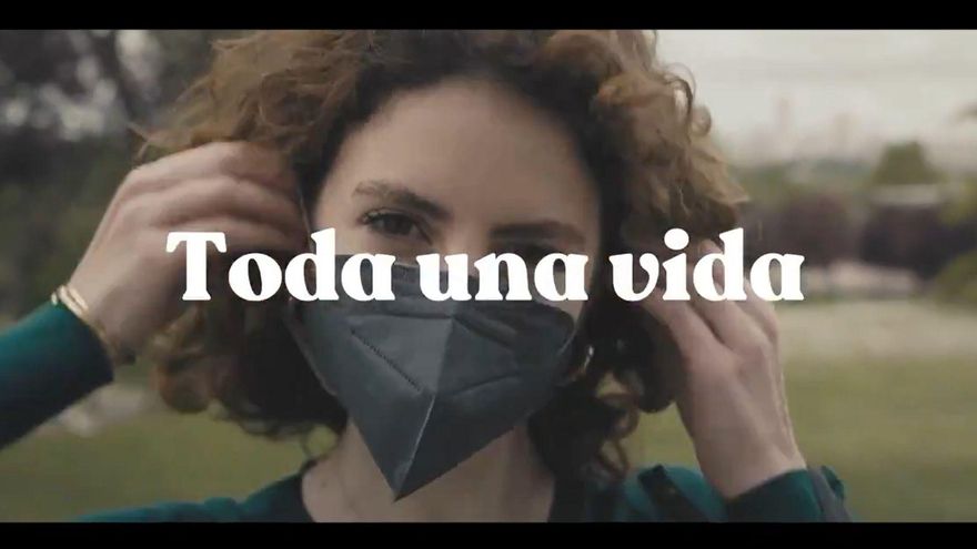 Imagen del spot de Más Madrid "Toda una vida"
