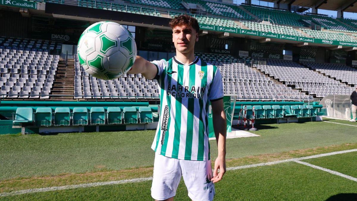 Presentación de Diego Percan como jugador del Córdoba C.F.