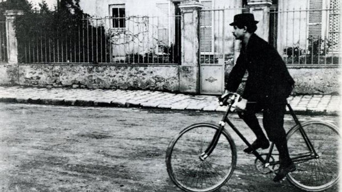 Alfred Jarry, el intelectual extravagante que marcó a Picasso, Miró y muchas otras leyendas del siglo XX