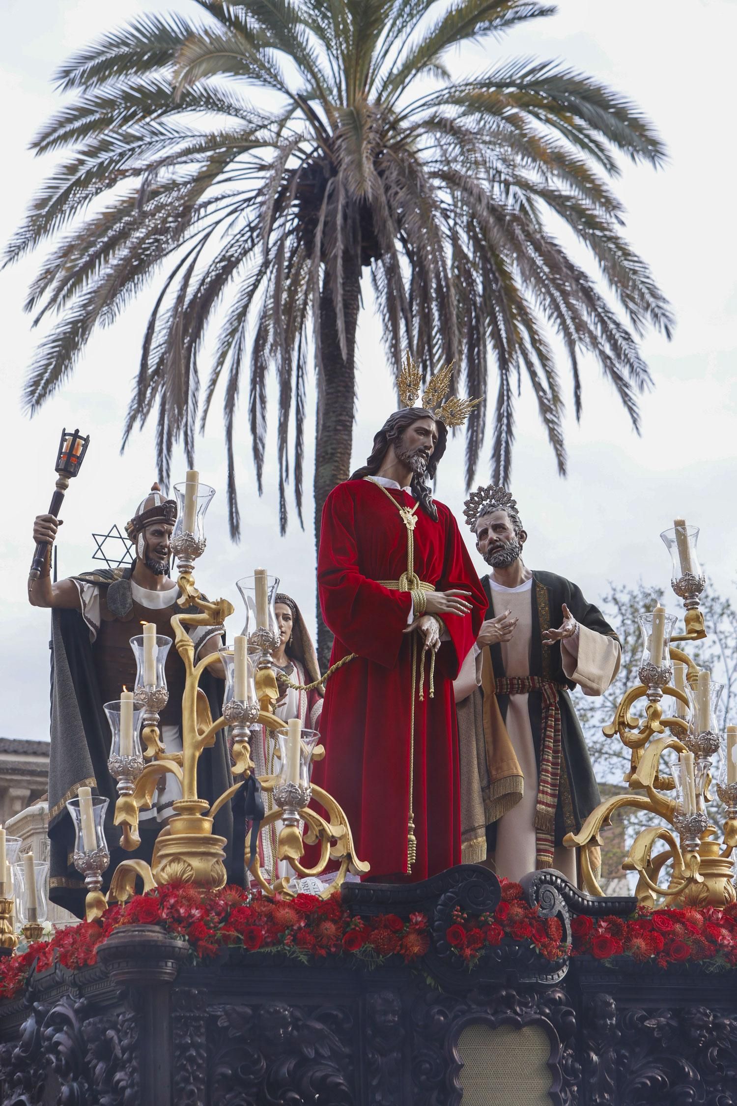 Salida de la hermandad de la Bondad