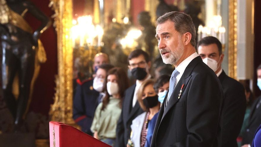Archivo - El Rey Felipe interviene durante la tradicional recepción al cuerpo diplomático acreditado en España, en el Palacio Real, en Madrid (España), a 28 de enero de 2021