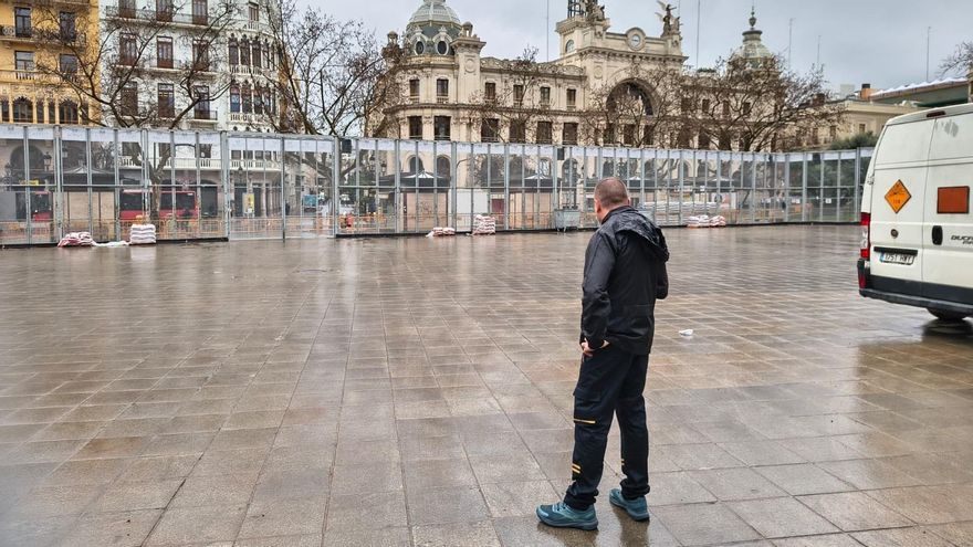 València mantiene la mascletà de este viernes, pero la lluvia amenaza el calendario de Fallas y de la Magdalena para este fin de semana