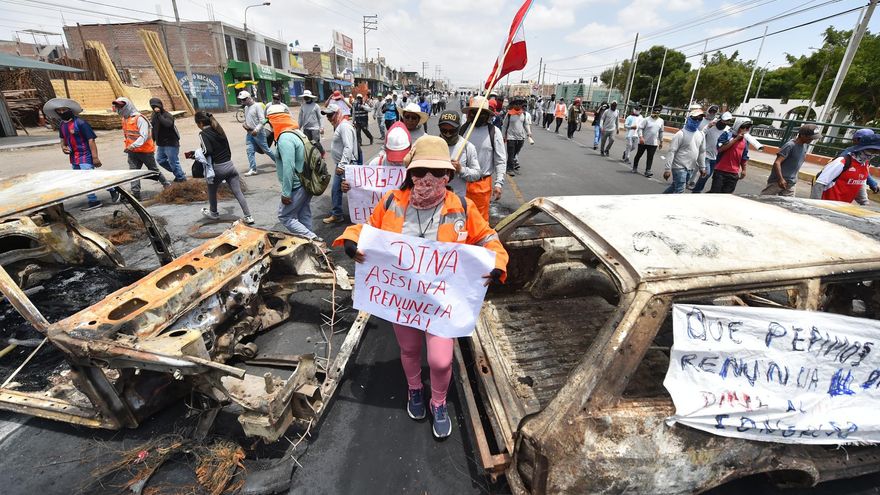 La Presidenta de Perú descartó renunciar y exigió al Congreso adelantar las elecciones