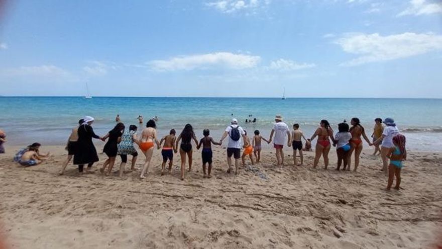 El maestro que prometió ver el mar a sus alumnos cumple su promesa 88 años después de ser fusilado por el fascismo
