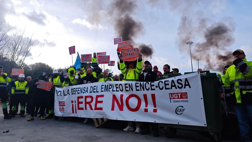 La plantilla de Ence en Asturias se moviliza: manifestaciones, barricada y una huelga de 7 días como rechazo al ERE