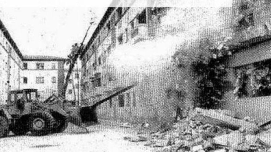 Primeros derribos en Casitas Rosas en el año 1991.