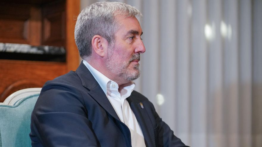 Clavijo carga contra su socio de Gobierno, el PP, por "bloquear" con "excusas" el reparto de menores migrantes