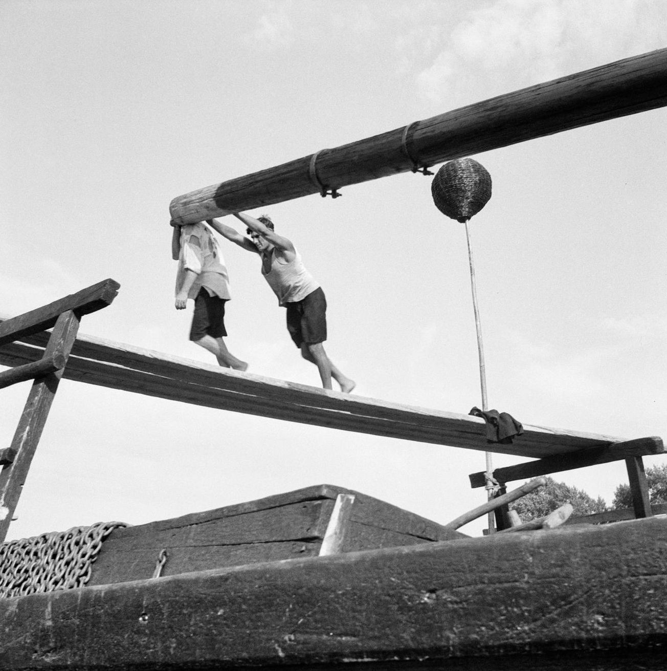 Construcción de diques IV. 1936, Hungría