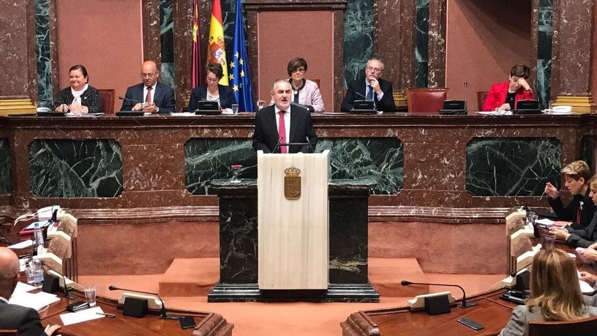 Tovar advierte al PP que "engañan" si piensan que con una investidura "se soluciona" la corrupción