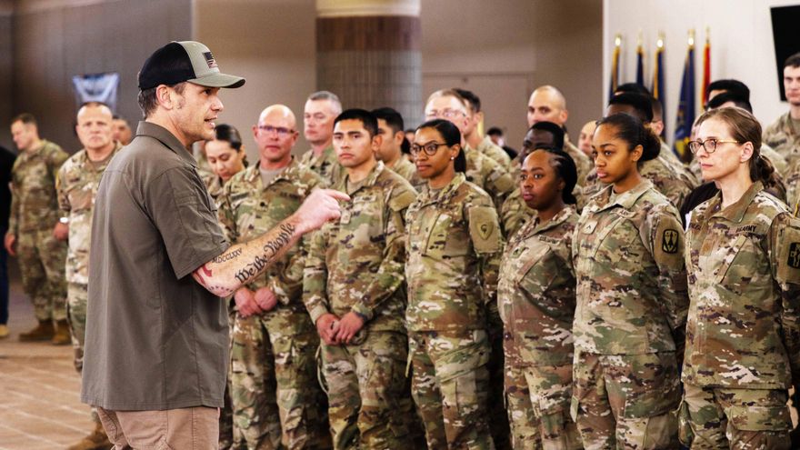 Acusan a primeros migrantes por ingresar zona militar restringida en frontera EEUU-México