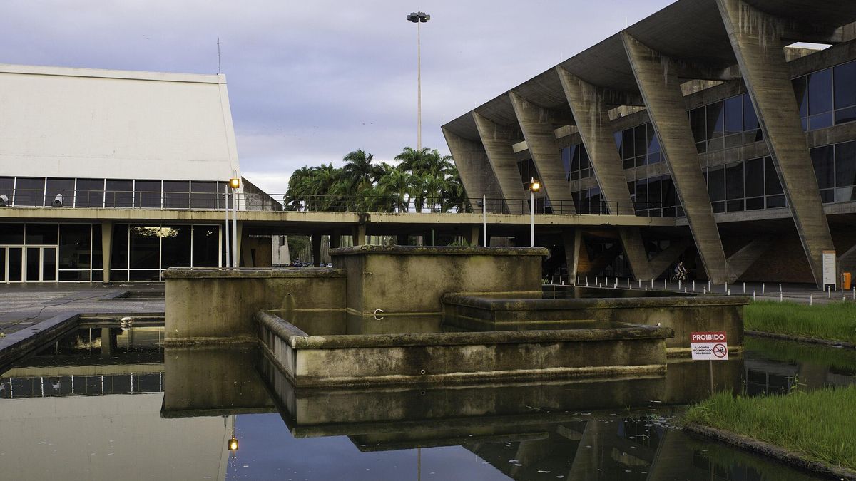 Chafariz Cascata do Museu de Arte Moderna, Distrito Flamengo, Botafogo, Zona Sur de Río de Janeiro.