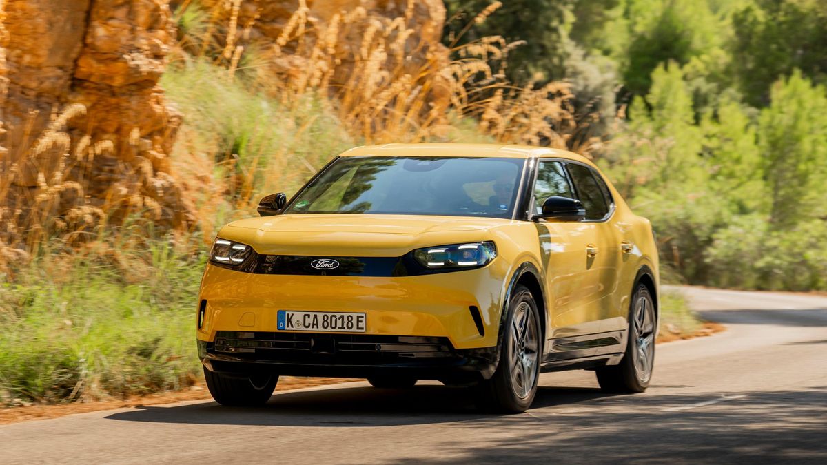 El Ford Capri dispone ahora de 464 kilómetros de autonomía con una carga.