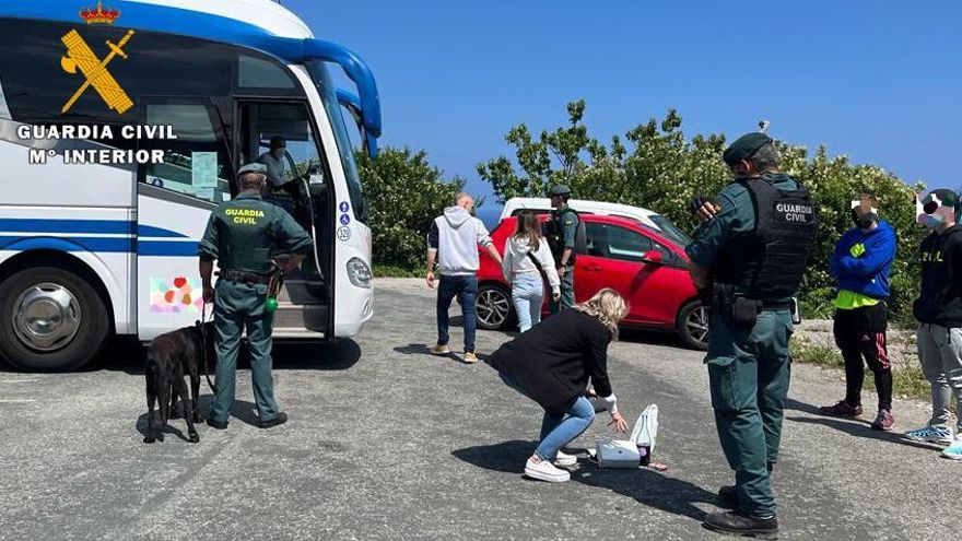 Dispositivo de la Guardia Civil en la macrofiesta.