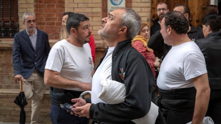 La lluvia impide la salida de cuatro procesiones en Sevilla