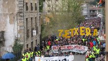 Manifestación en Alsasua por los jóvenes condenados por apalizar a dos guardias civiles y sus esposas.