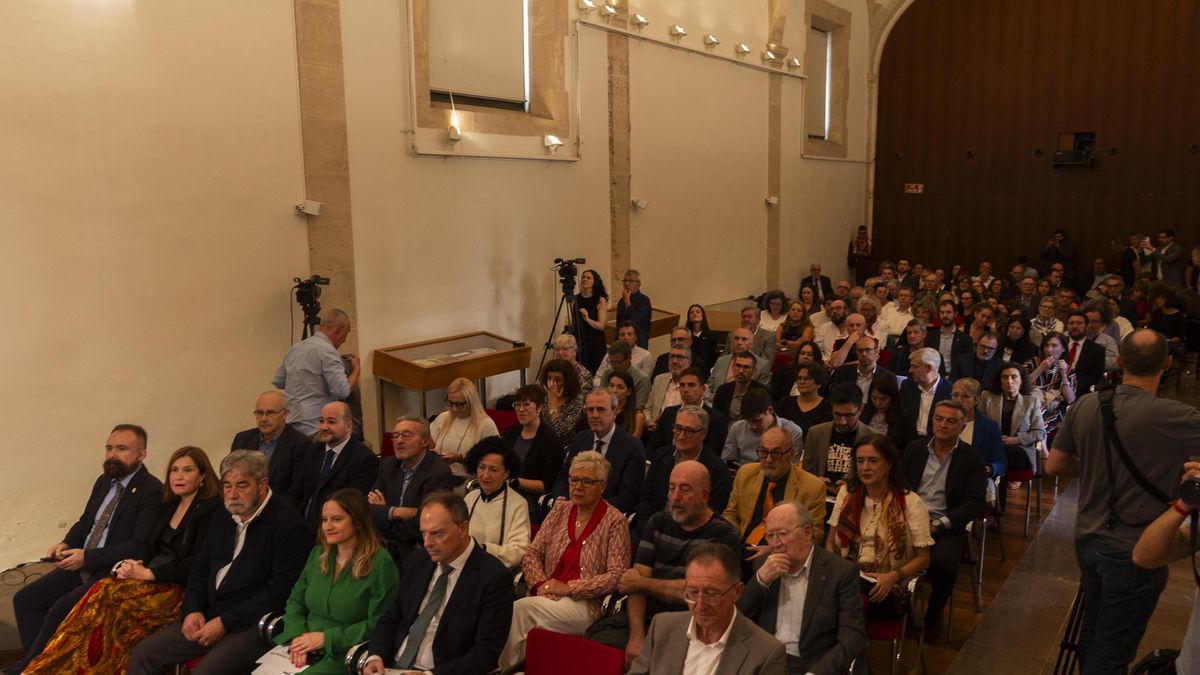 Assistents a l'obertura del curs 2025-2026 de l'Acadèmia Valenciana de la Llengua.