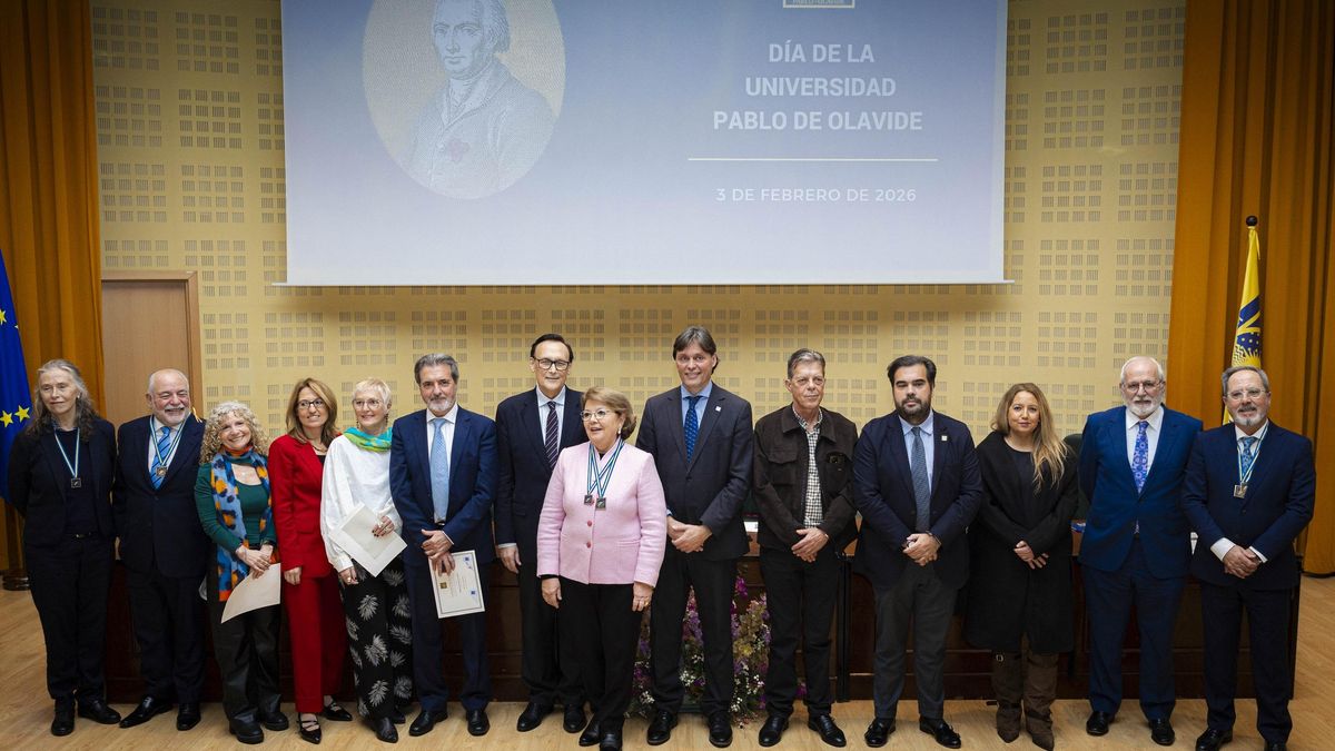 La Universidad Pablo de Olavide rinde homenaje a su comunidad y refuerza su compromiso con la investigación y la transferencia