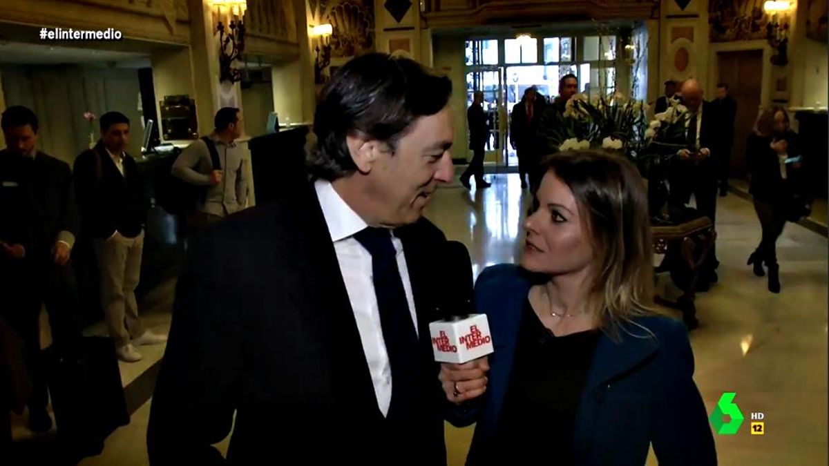 Tenso encuentro de Andrea Ropero con Rafael Hernando en 'El Intermedio': "No tengo siglas, soy periodista"