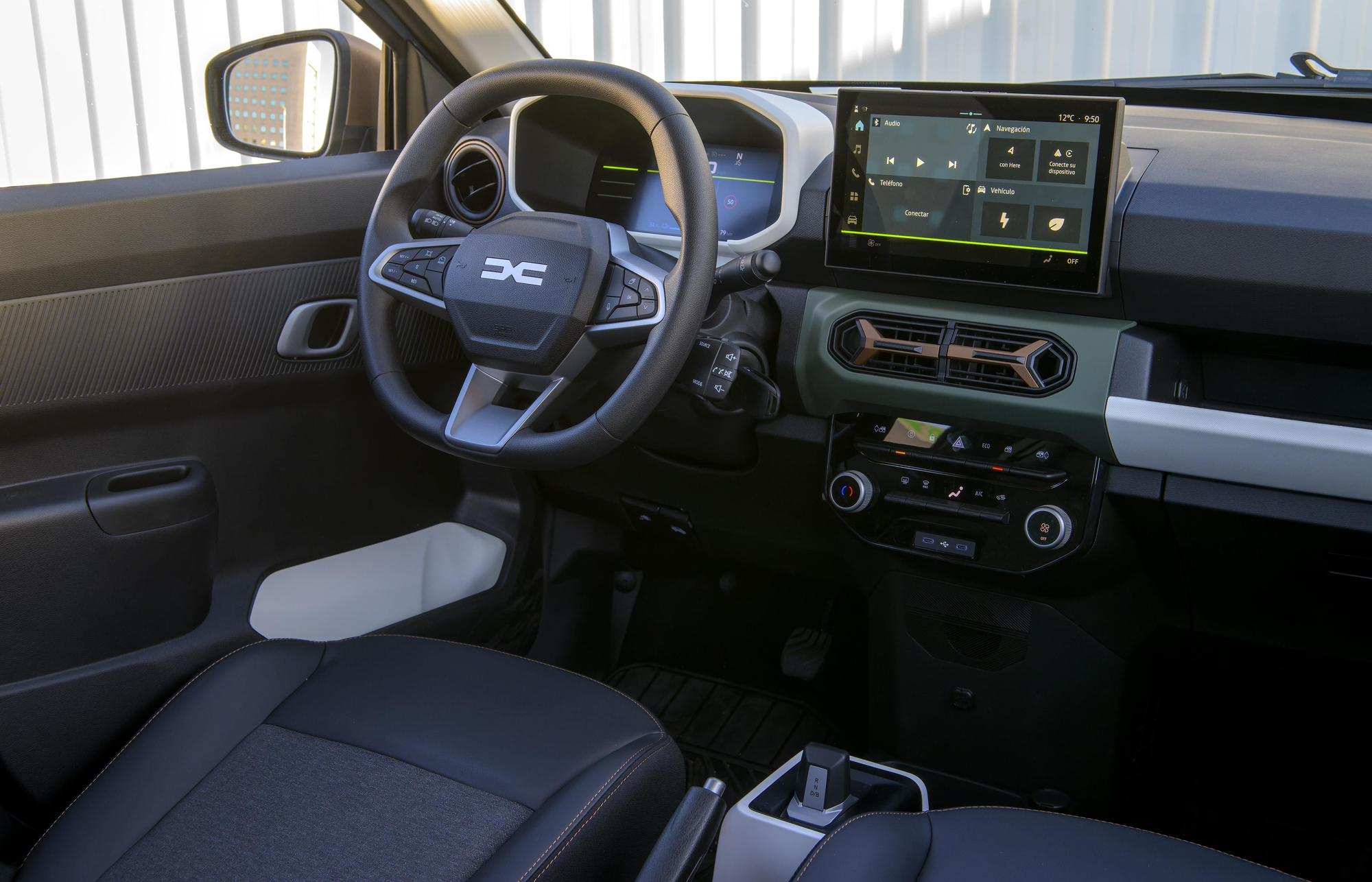 El salpicadero alberga ahora una pantalla central de 10 pulgadas.