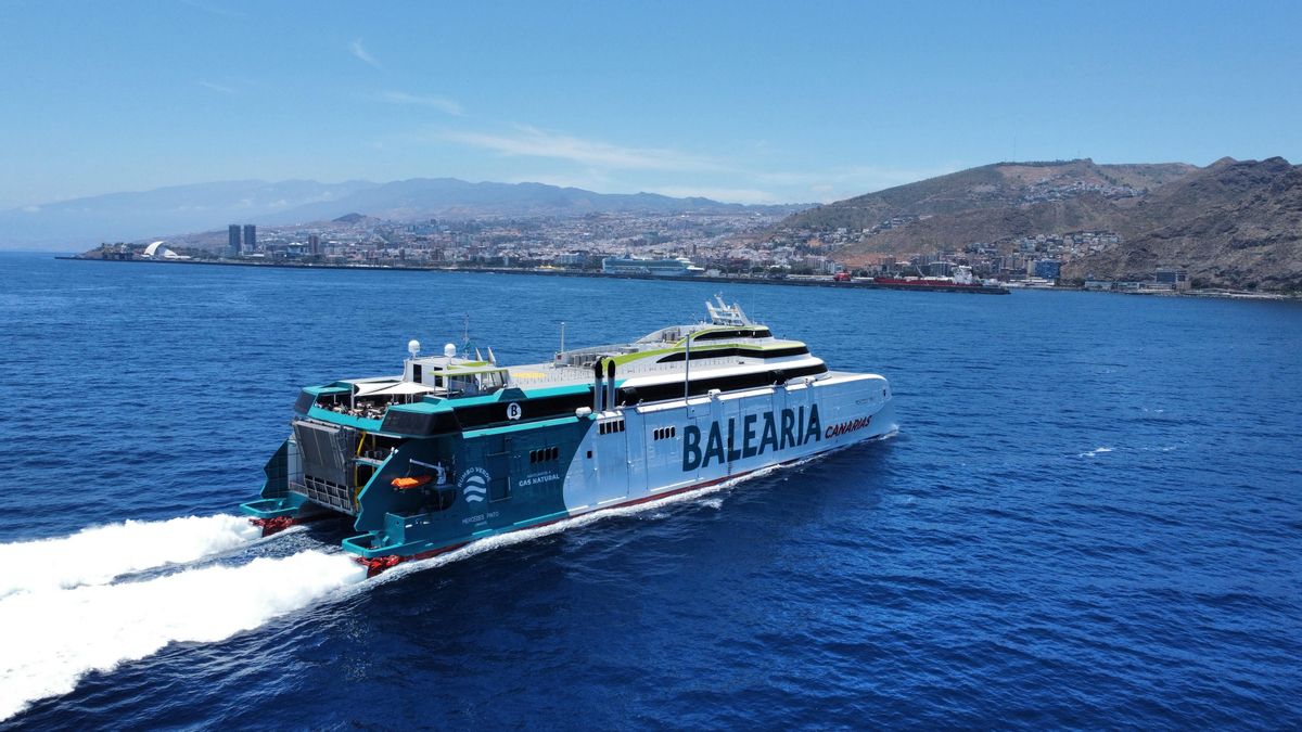 Baleària Canarias implanta un sistema digital para agilizar el embarque de residentes entre Playa Blanca y Corralejo
