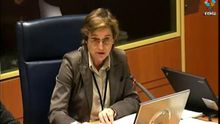 Miren Dorronsoro, en la comisión de Salud del Departamento de Salud.