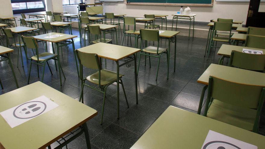 Detalle de un aula vacía. EFE/Salvador Sas/Archivo