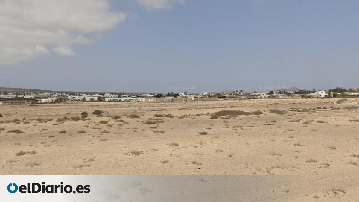 Canary Coalition denounces the landing of military helicopters in a wildlife area of Fuerteventura. Canary Coalition denounces the landing of military helicopters in a wildlife area of Fuerteventura.