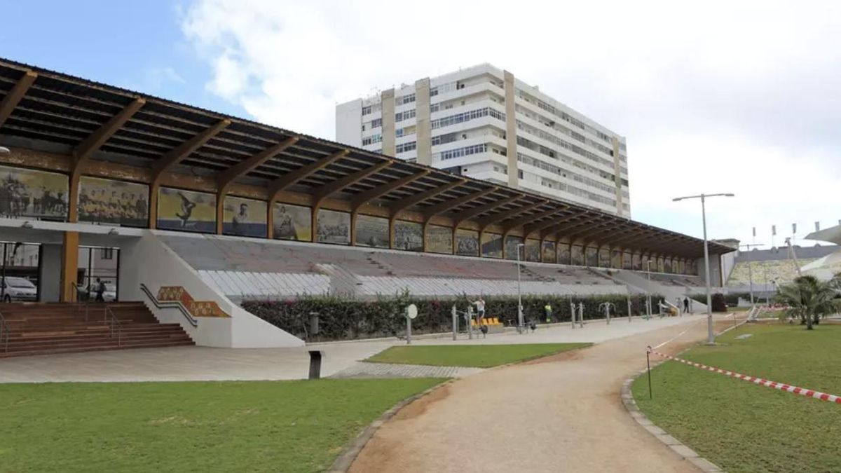 El Ayuntamiento de Las Palmas mantendrá abierta 'La Grada' del viejo Estadio Insular para "facilitar espacios de estudio en Navidad"