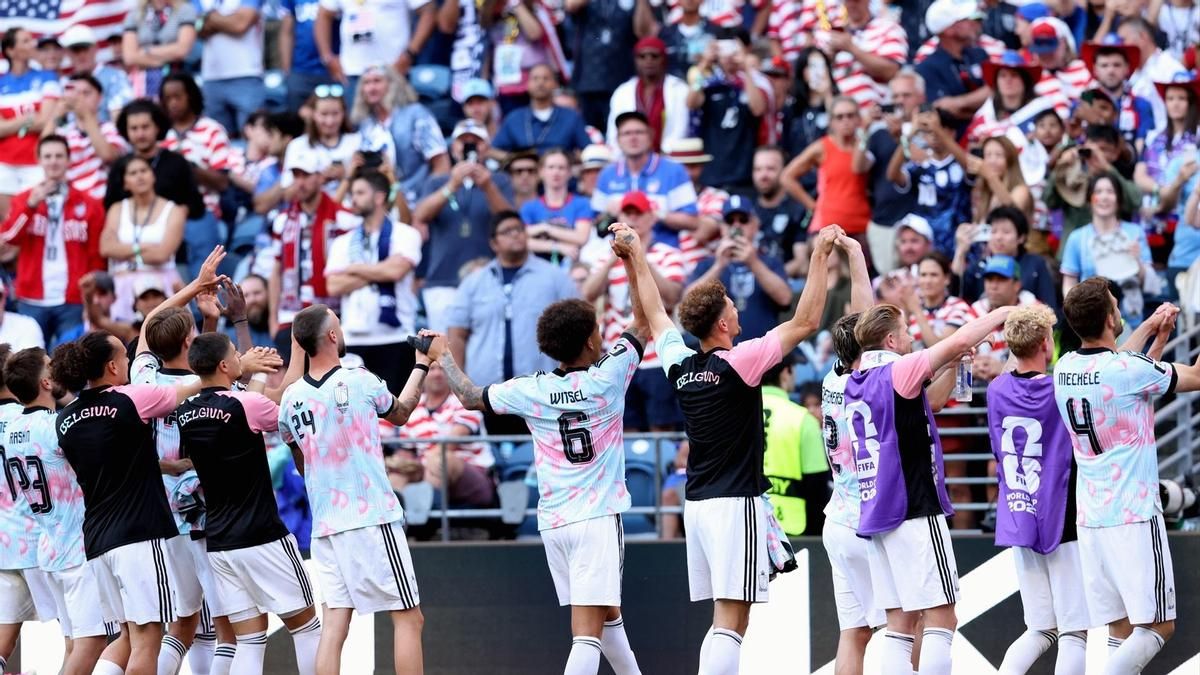 La selección de Bélgica celebra el triunfo frente a Estados Unidos.