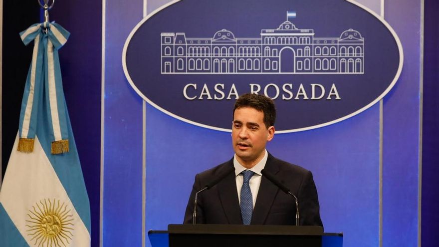 El vocero presidencial explicó lo que Milei “valora” de Margaret Thatcher y avaló el viaje al Mundial del secretario de Justicia