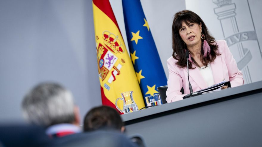 La ministra de Igualdad, Ana Redondo, durante una rueda de prensa tras la reunión del Consejo de Ministros, a 20 de mayo de 2025.