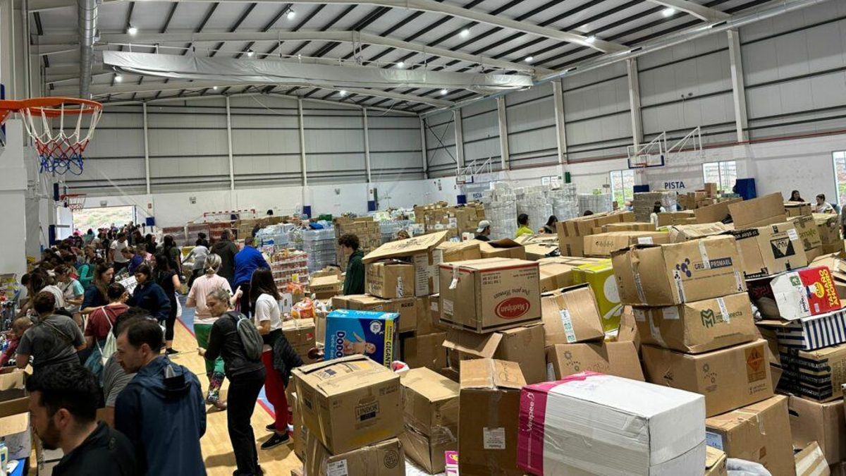 Almacén con donaciones solidarias para damnificados de la DANA.