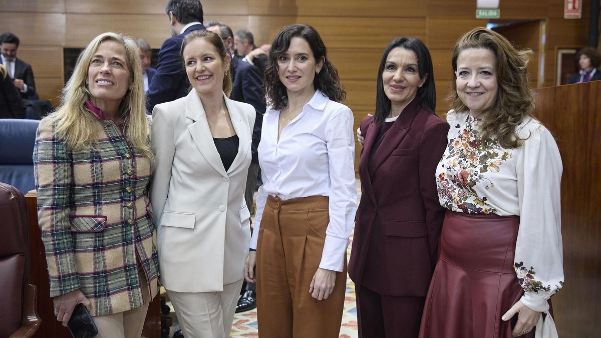 Ayuso, sobre la crisis de 'los pocholos': "Si iba tan mal la educación y doy un cambio, ¿también está mal?"