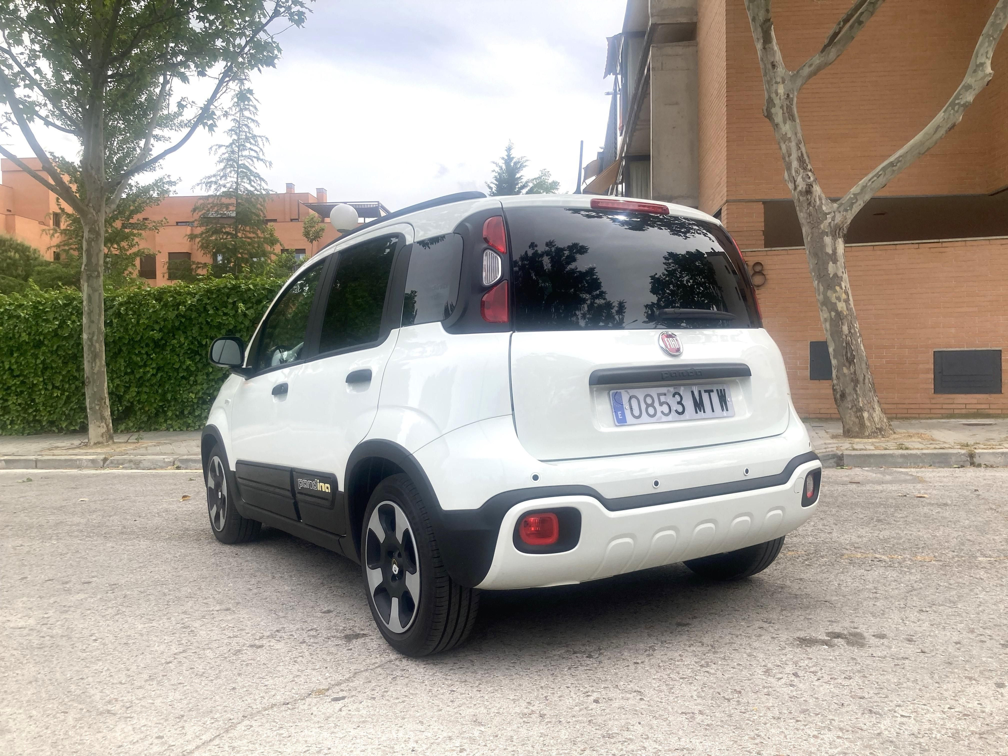 El Fiat Pandina hereda las formas y acabados del Panda Cross.