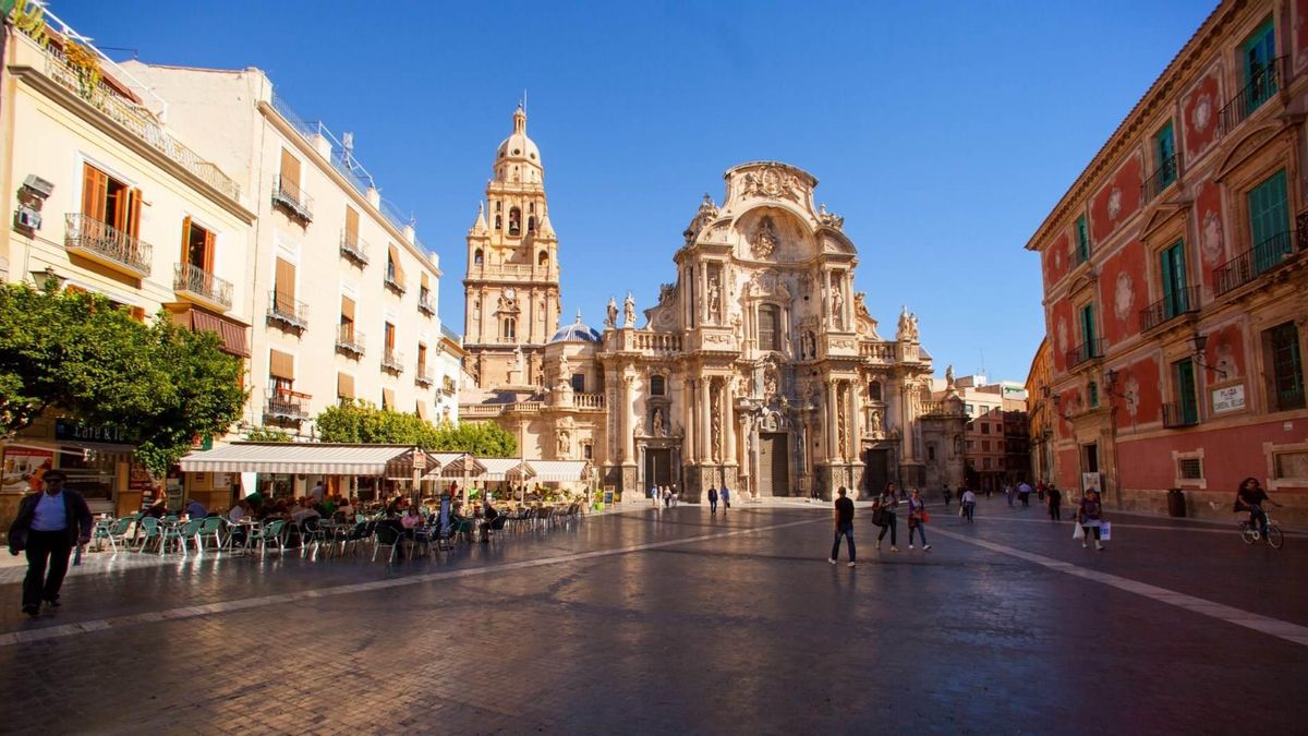 Belluga, el cardenal que transformó la huerta de Murcia y alimentó el fervor por la Morenica