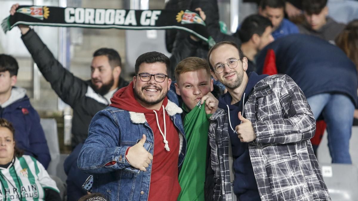 Grada Blanquiverde del Córdoba CF - Burgos CF