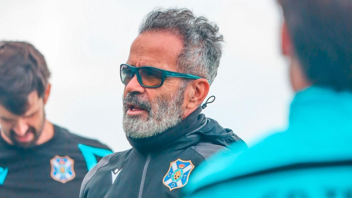Álvaro Cervera califica al Celta Fortuna como un rival “muy peligroso”