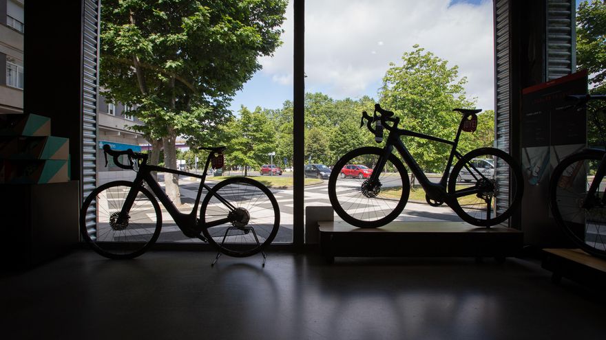 Menos garajes y más bicicletas: Euskadi aprueba una normativa para promover ciudades "más habitables"