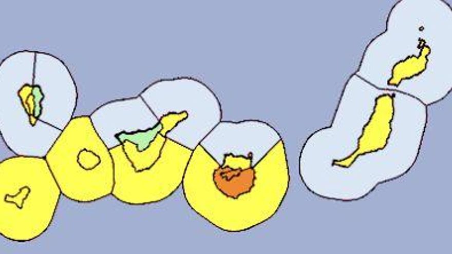 Canarias mantiene el aviso amarillo y naranja por calor y oleaje este miércoles