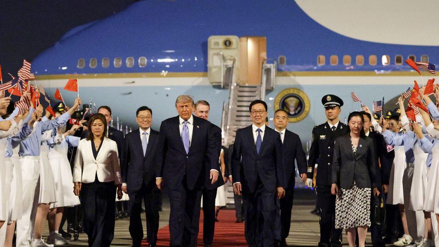 Trump llega a China con la guerra de Irán empantanada y necesitado de acuerdos con Xi Jinping para aliviar la economía de EEUU