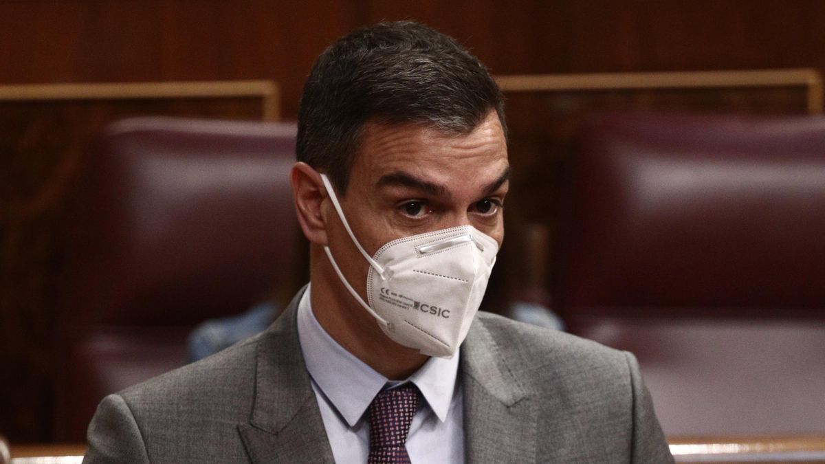 El presidente del Gobierno, Pedro Sánchez, interviene durante una sesión de control al Gobierno.