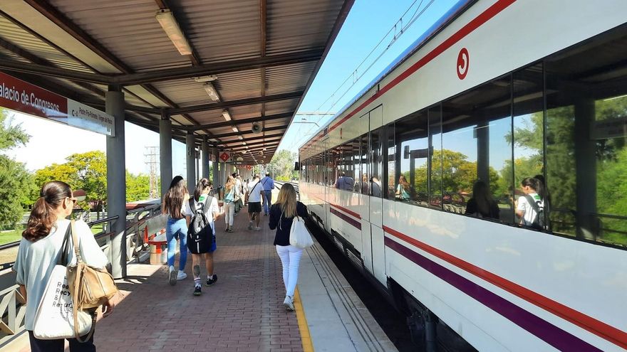 Renfe restablece desde este lunes la oferta habitual de los Cercanías de Sevilla