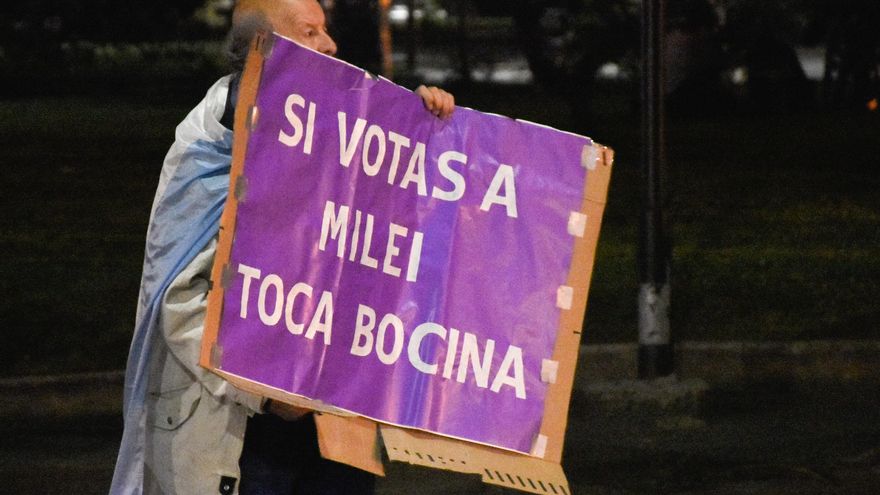 Cómo fue cubrir la campaña de La Libertad Avanza