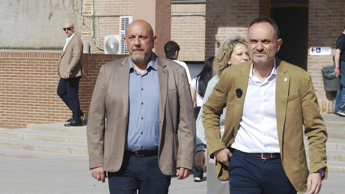 El delegado del Gobierno en Madrid, tras el anuncio de querella del alcalde de Móstoles: "Tendría que haber dimitido ya"