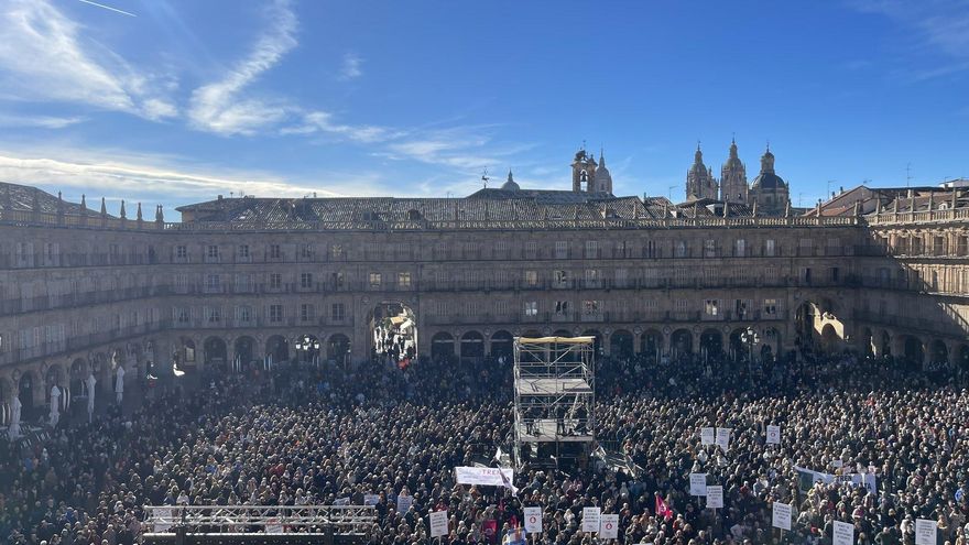 Miles de personas exigen en Salamanca la mejora de las conexiones ferroviarias y la reapertura de la Ruta de la Plata
