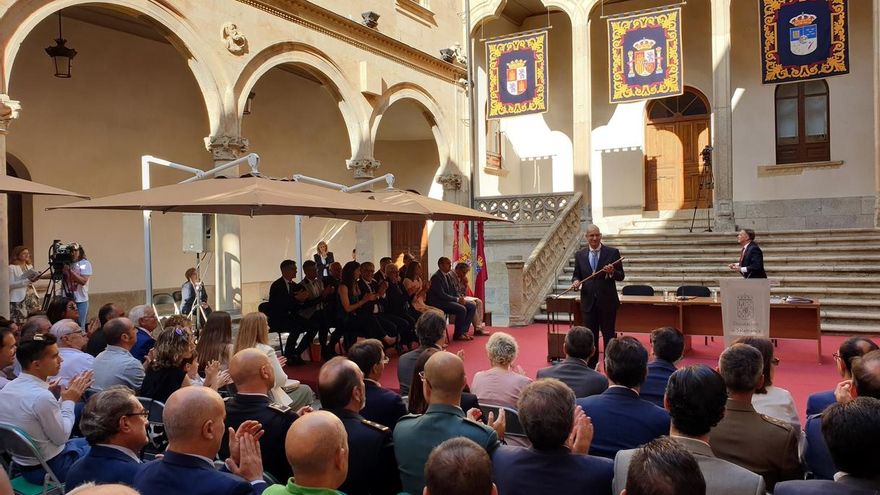 Javier Iglesias toma de nuevo el bastón de mando de la Diputación de Salamanca
