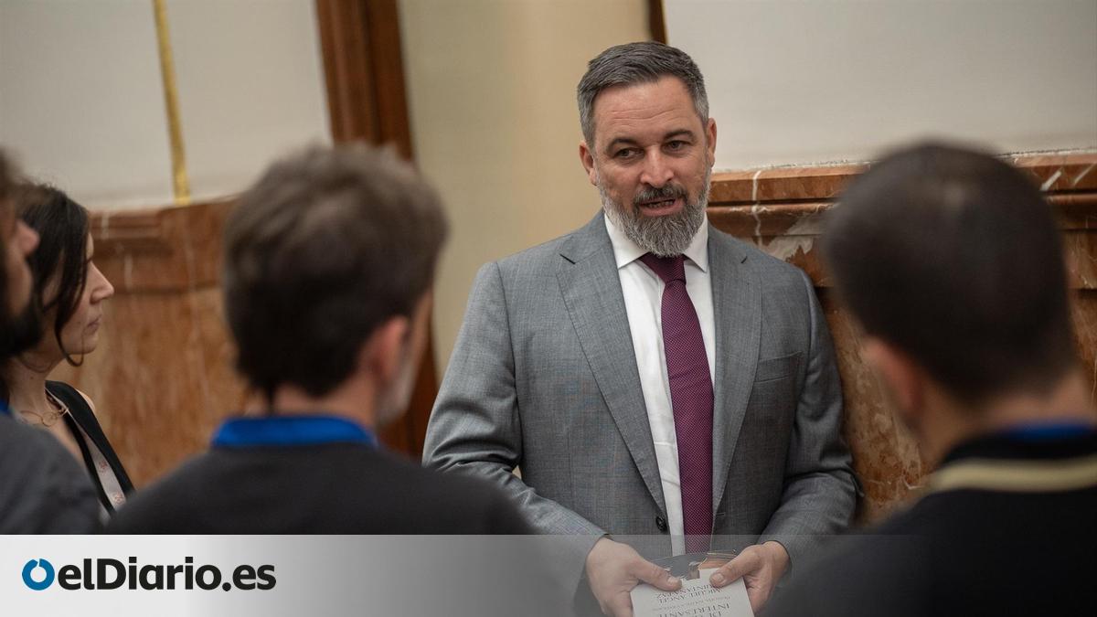 Abascal se va del Congreso 15 minutos después de que empiece la sesión ...