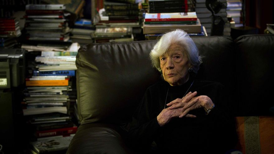 La escritora Ana María Matute