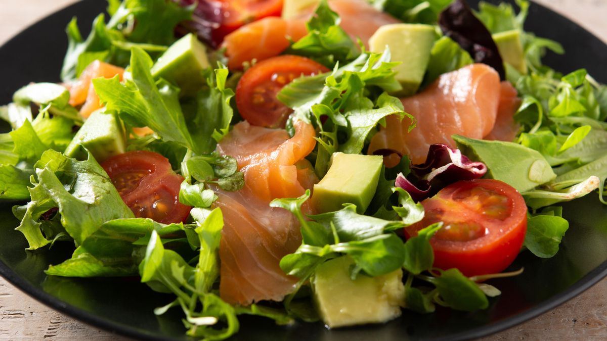 Ensalada de salmón ahumado