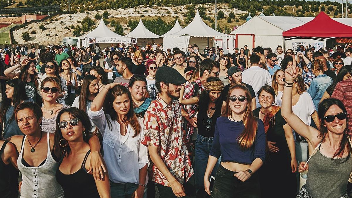 Público en un concierto del recinto ferial durante una edición anterior de las fiestas